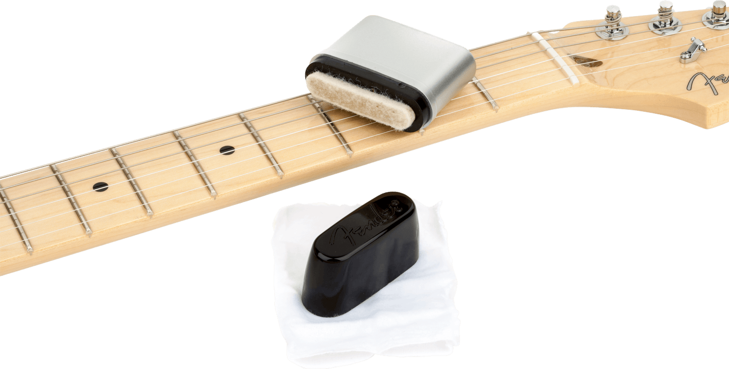 Fender® Speed Slick Guitar String Cleaner